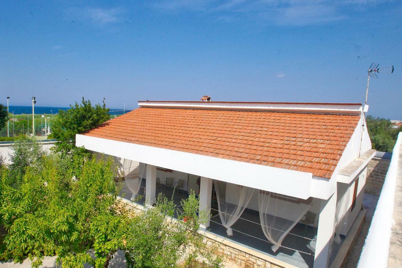 ג'ובינאצו B&B Villa Al Mare מראה חיצוני תמונה