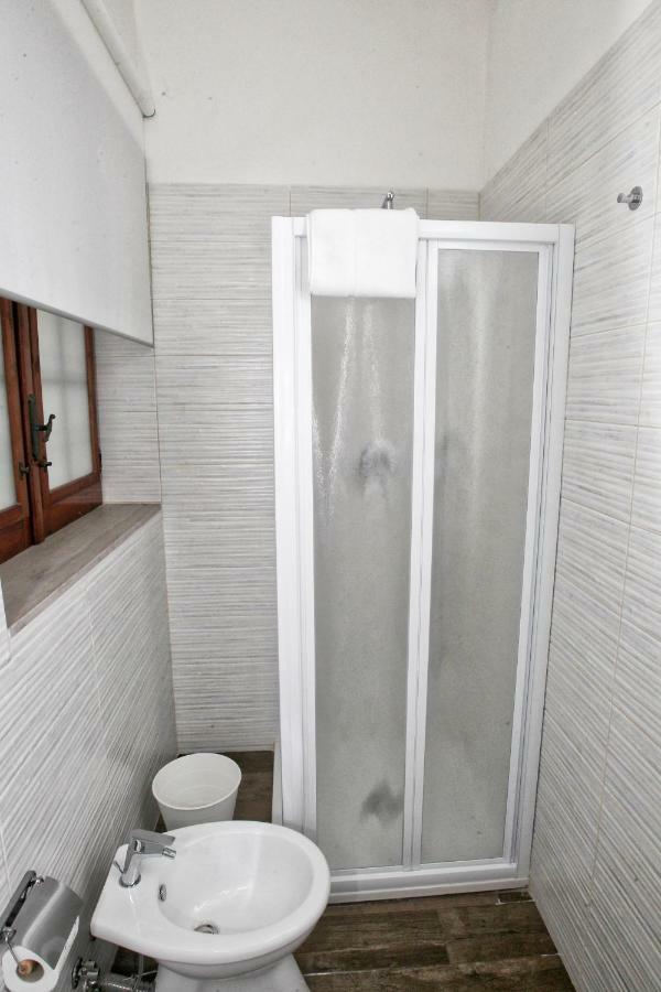 ג'ובינאצו B&B Villa Al Mare מראה חיצוני תמונה